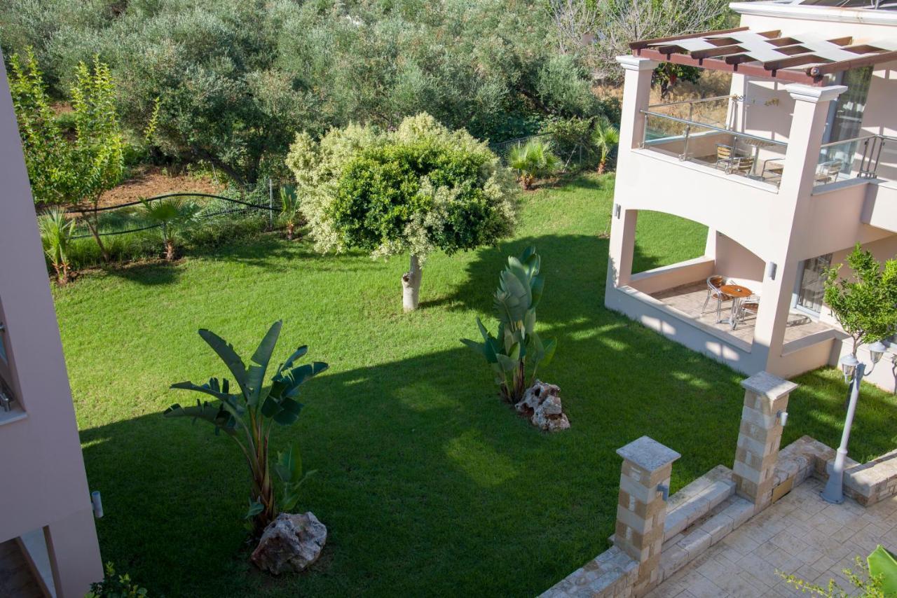 Isida Hotel Agia Marina Exterior foto