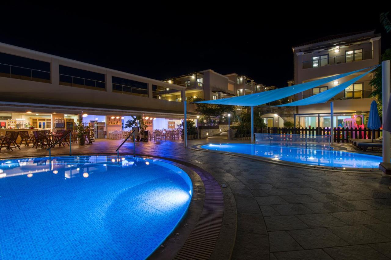 Isida Hotel Agia Marina Exterior foto