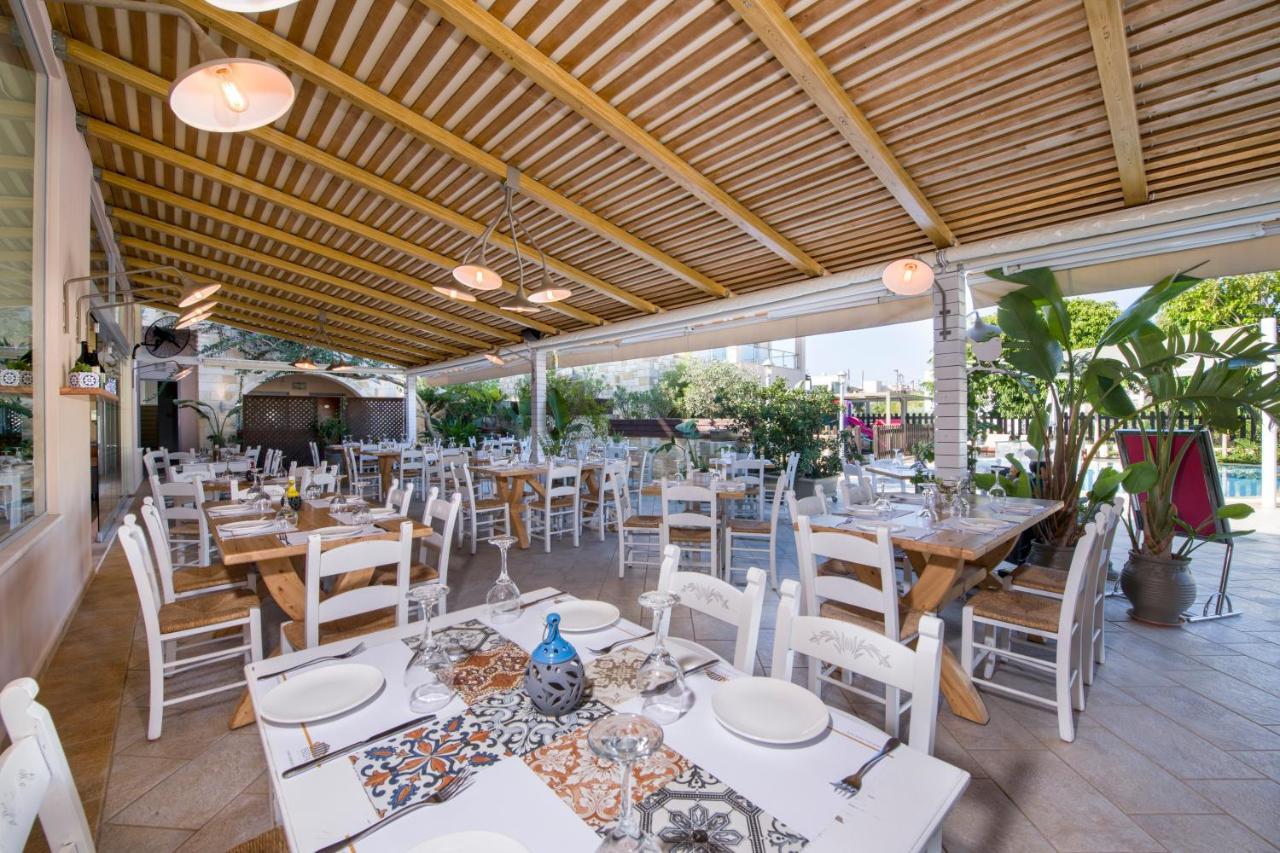 Isida Hotel Agia Marina Exterior foto