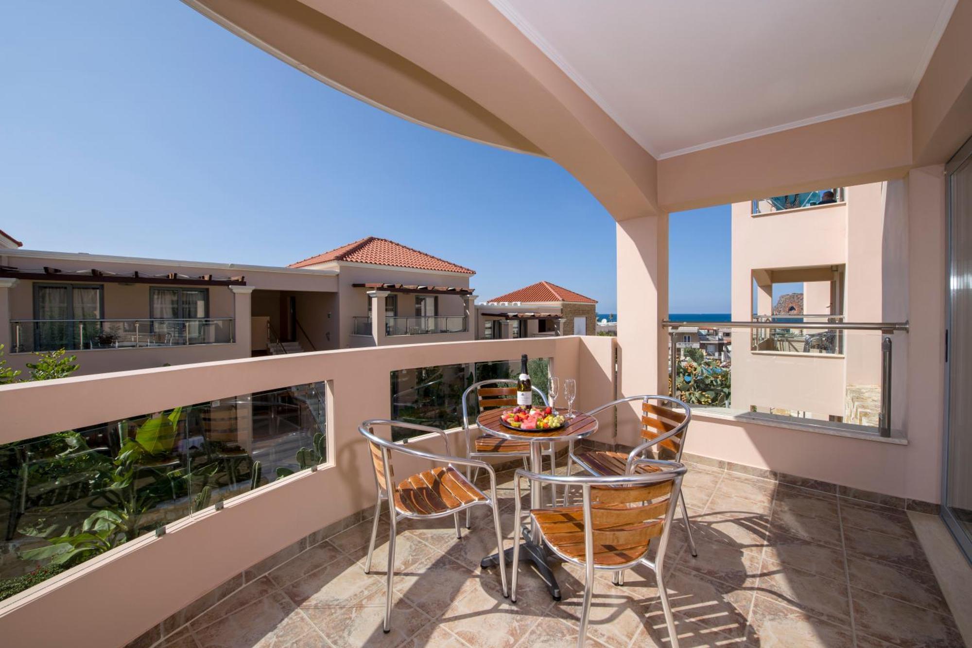 Isida Hotel Agia Marina Cameră foto